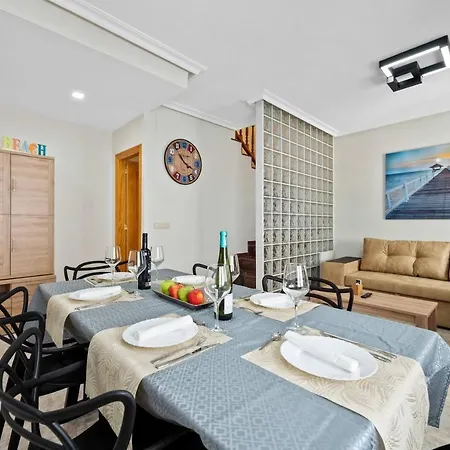 Дом отдыха Villa-capricho Playa - Caprice
